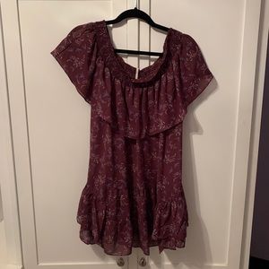 Off the shoulder flowey blouse